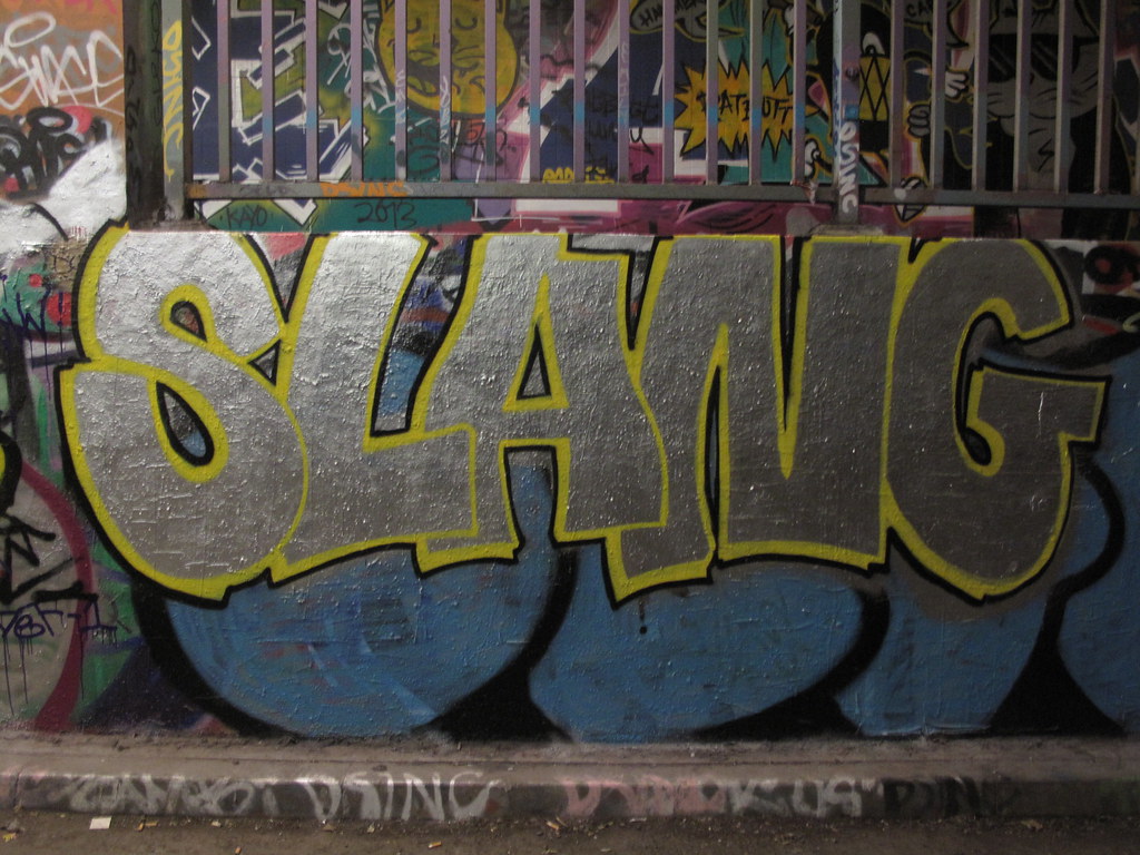 Slang graffiti, Leake Street duncan c Flickr