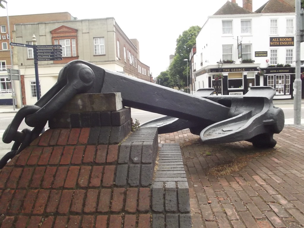 The Queen Street, Portsmouth anchors Walking to… Flickr