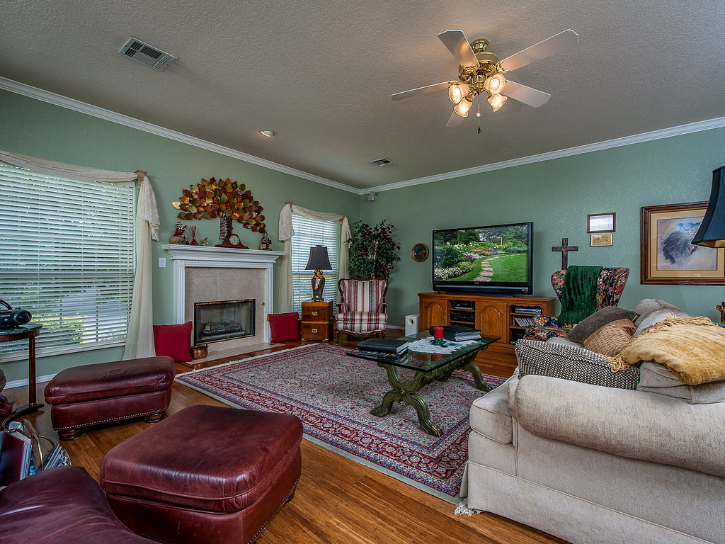 Vintage Gardens 1800 NW 161 St Edmond OK Living Room Bill Wilson