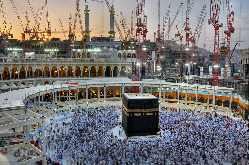 Kaaba The Kaaba (Arabic الكعبة‎ alKaʿbah IPA [ælˈkæʕbɐ]… Flickr
