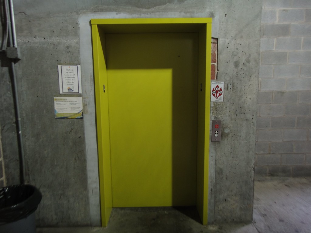 Market Parking Garage elevator Level0 on the TX9 DieselDucy Flickr