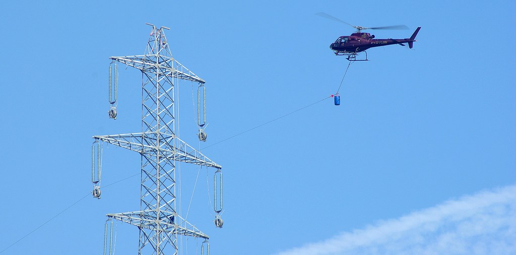 Stringing Helicopter Installation of a 10mm Guide line o… Flickr