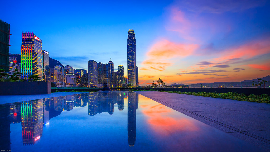 Sunset at Central, Hong Kong A stunning sunset under typho… Flickr