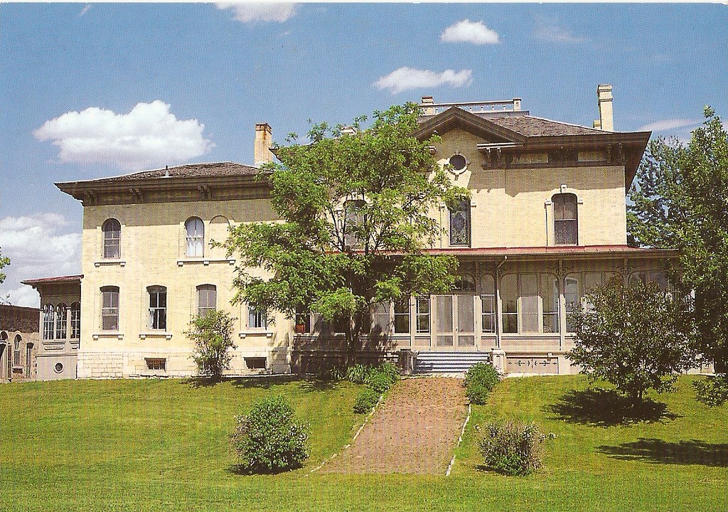 VILLA LOUIS MANSION Prairie Du Chien, WI Built in 1870 on… Flickr
