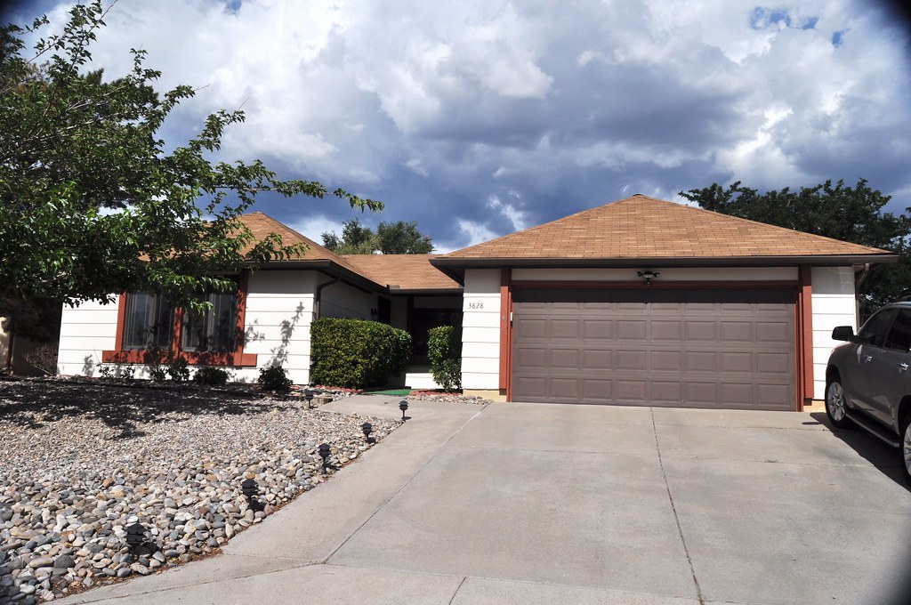 Walter White's house Aaron Kovach Flickr