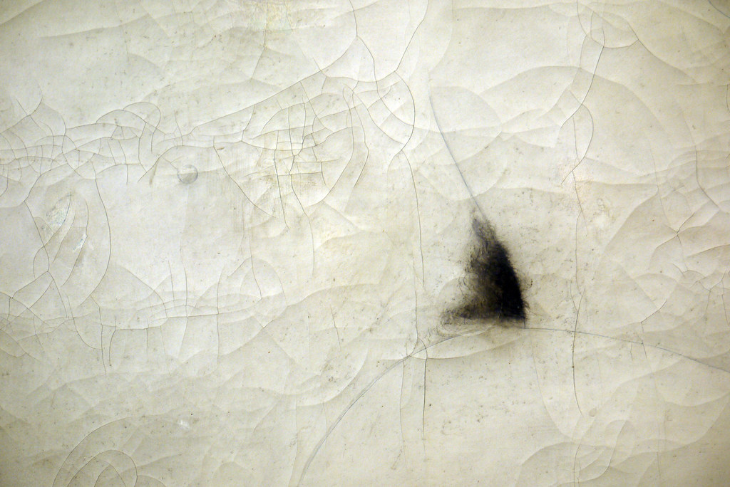 Le triangle — Léonard Foujita, Nu à la toile de Jouy (dét