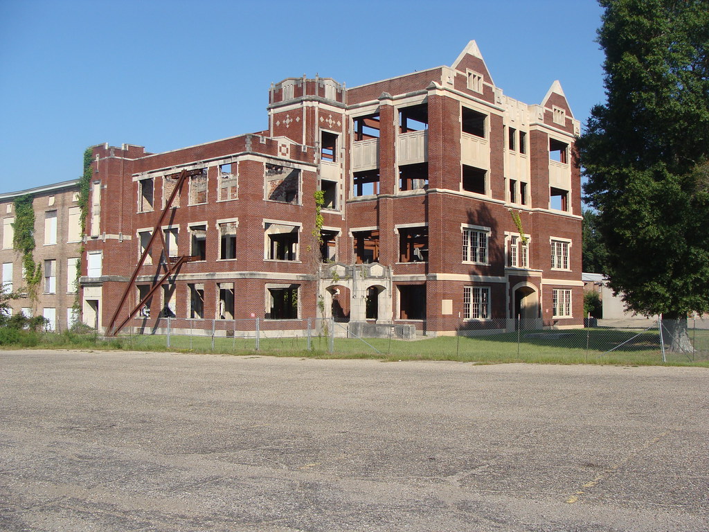 Old Hattiesburg High SchoolHattiesburg, Ms.NRHP Flickr
