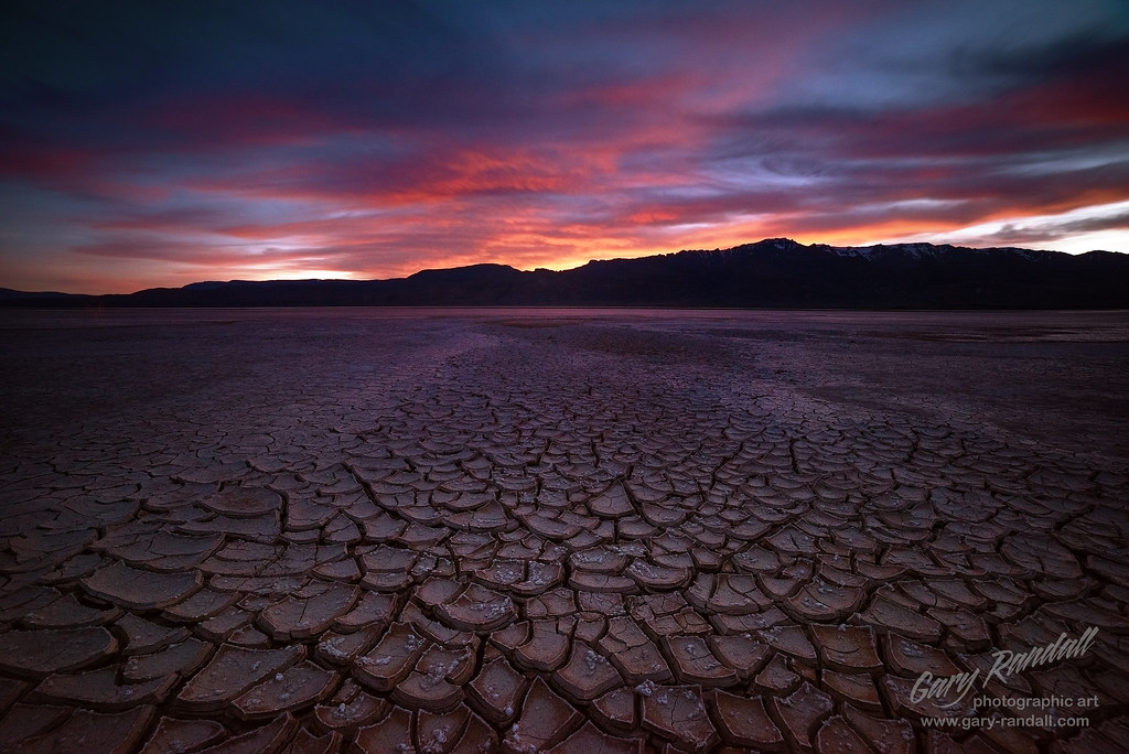 An Alvord Desert Sunset The Alvord Desert in southeastern … Flickr