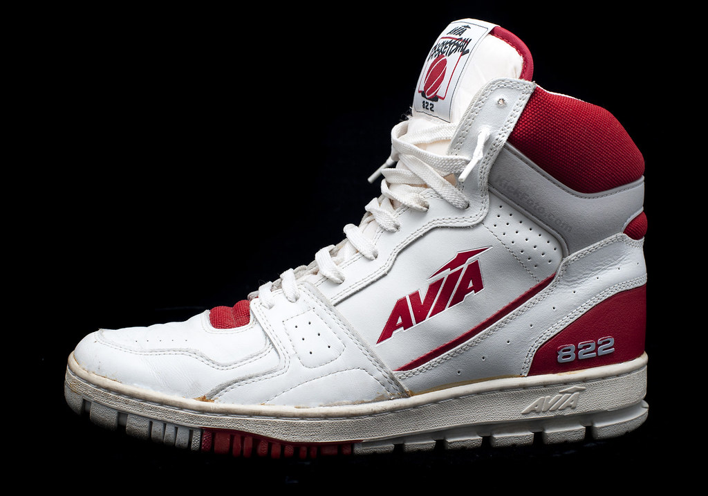 Avia 822 Avia 822 white/grey/red basketball sneakers rel… Flickr