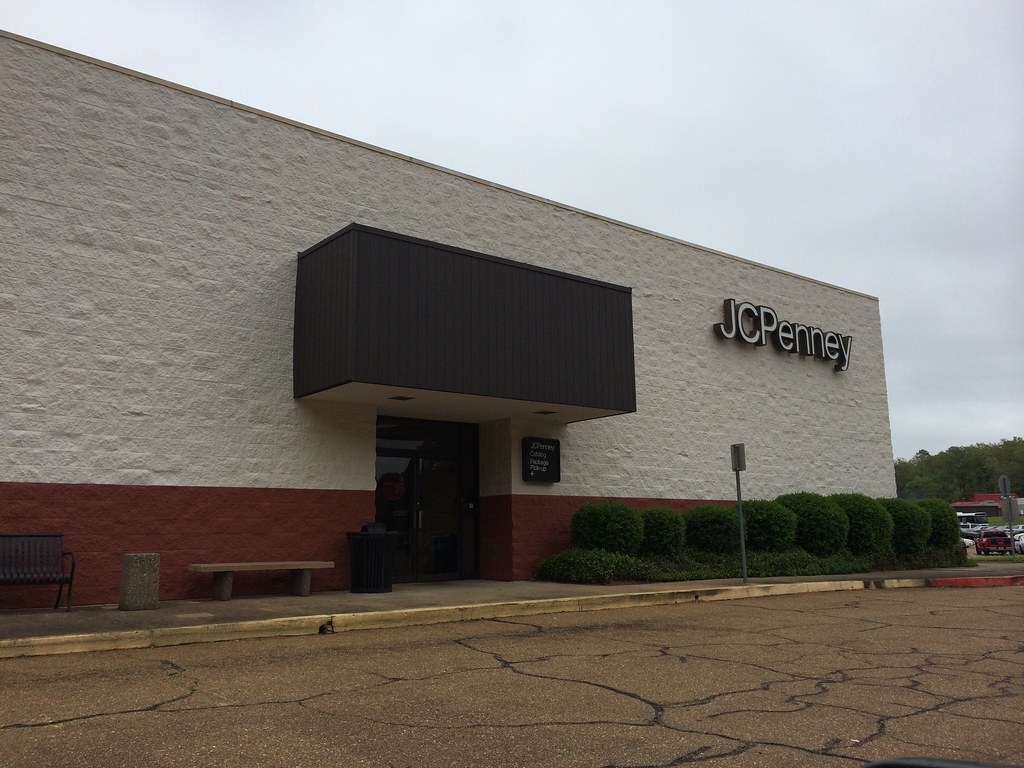 JCPenney Oxford Mall Oxford, MS April 2015 Mike Kalasnik Flickr