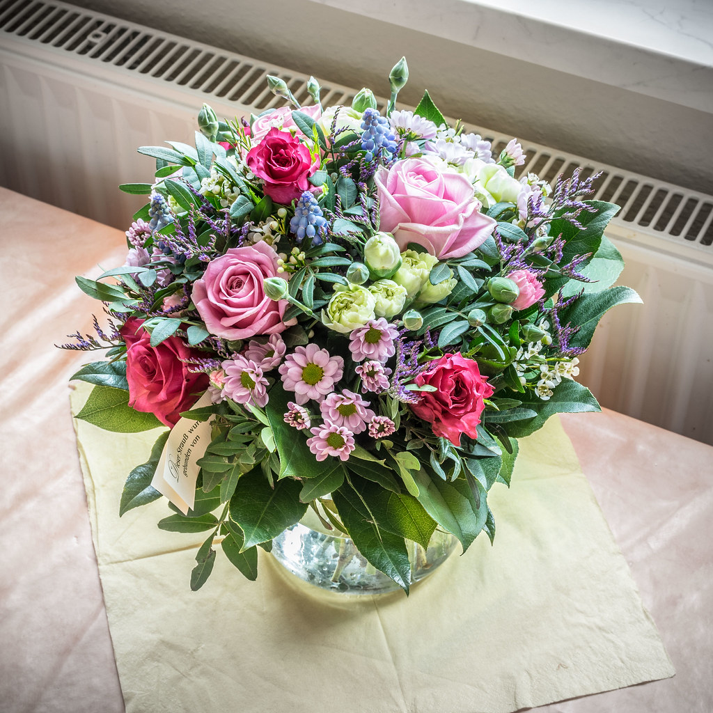 Bouquet of flowers A little overdone hdr. CCBY 3.0 J. Triepke Flickr