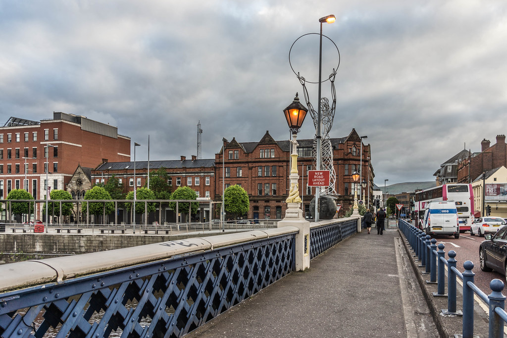 QUEENS BRIDGE PHOTOGRAPHED 2015