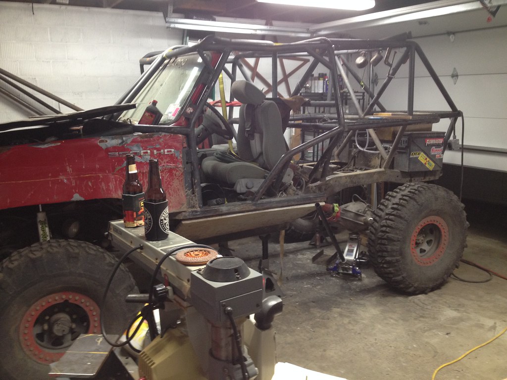 Rear coil spring suspension | Pirate 4x4