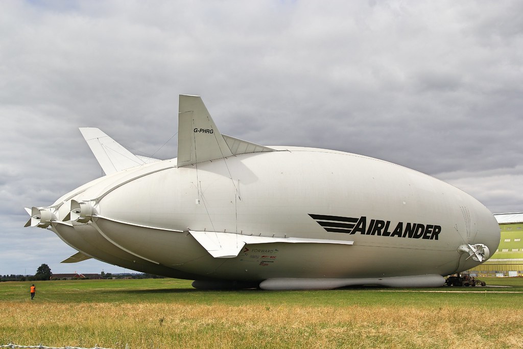 Airlander Outside (UPDATED First Flight) UK Airshow Review Forums