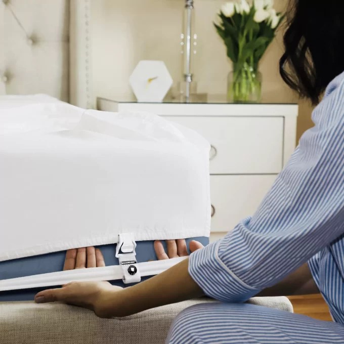 How to Make Sheets Stay on the Bed Without Slipping Off 1 Hack