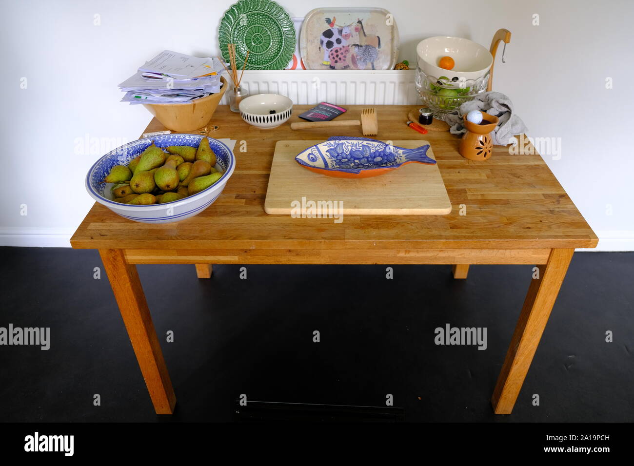 Untidy table hires stock photography and images Alamy
