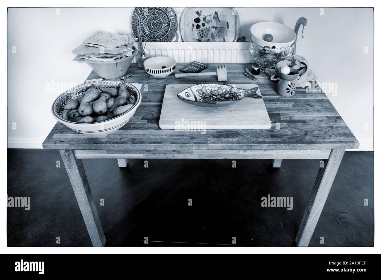 Untidy table hires stock photography and images Alamy