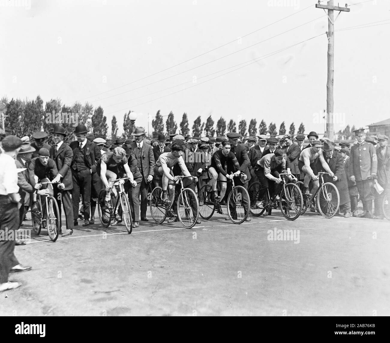 Early 1900s bicycle hires stock photography and images Alamy