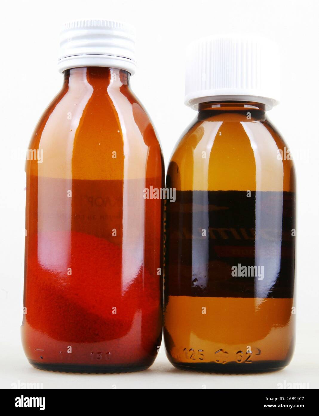 Small brown medicine bottle shot hires stock photography and images