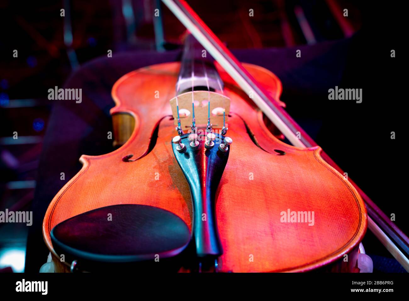 Close up violin bridge strings hires stock photography and images Alamy