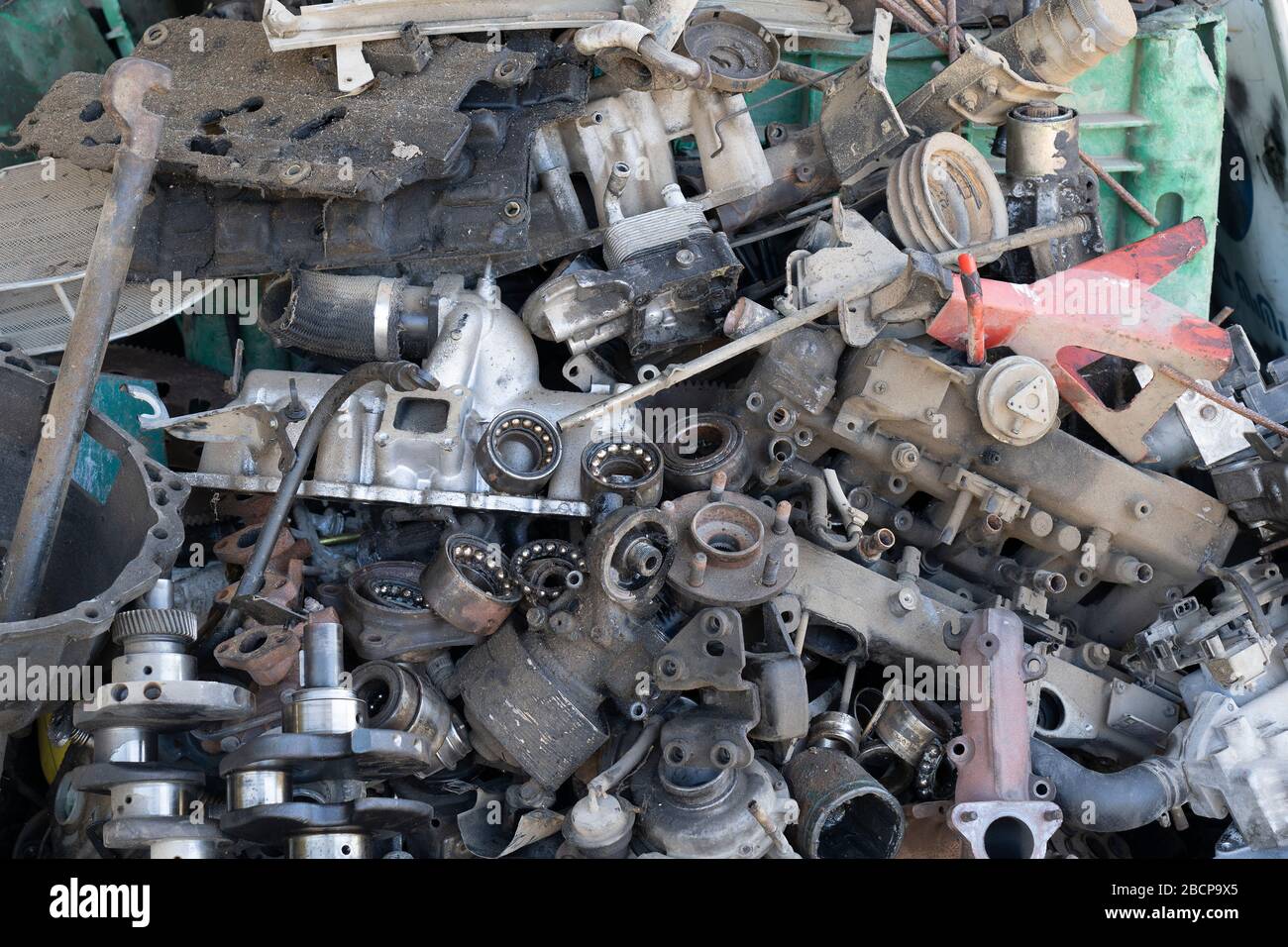 Car engine recycling Stock Photo - Alamy
