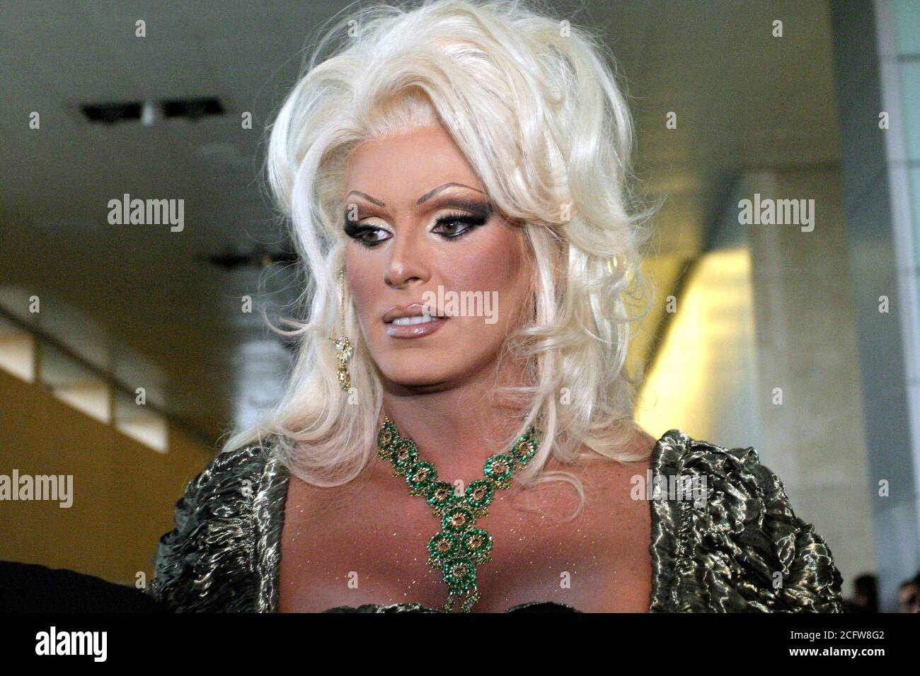 Xavier ortiz hires stock photography and images Alamy