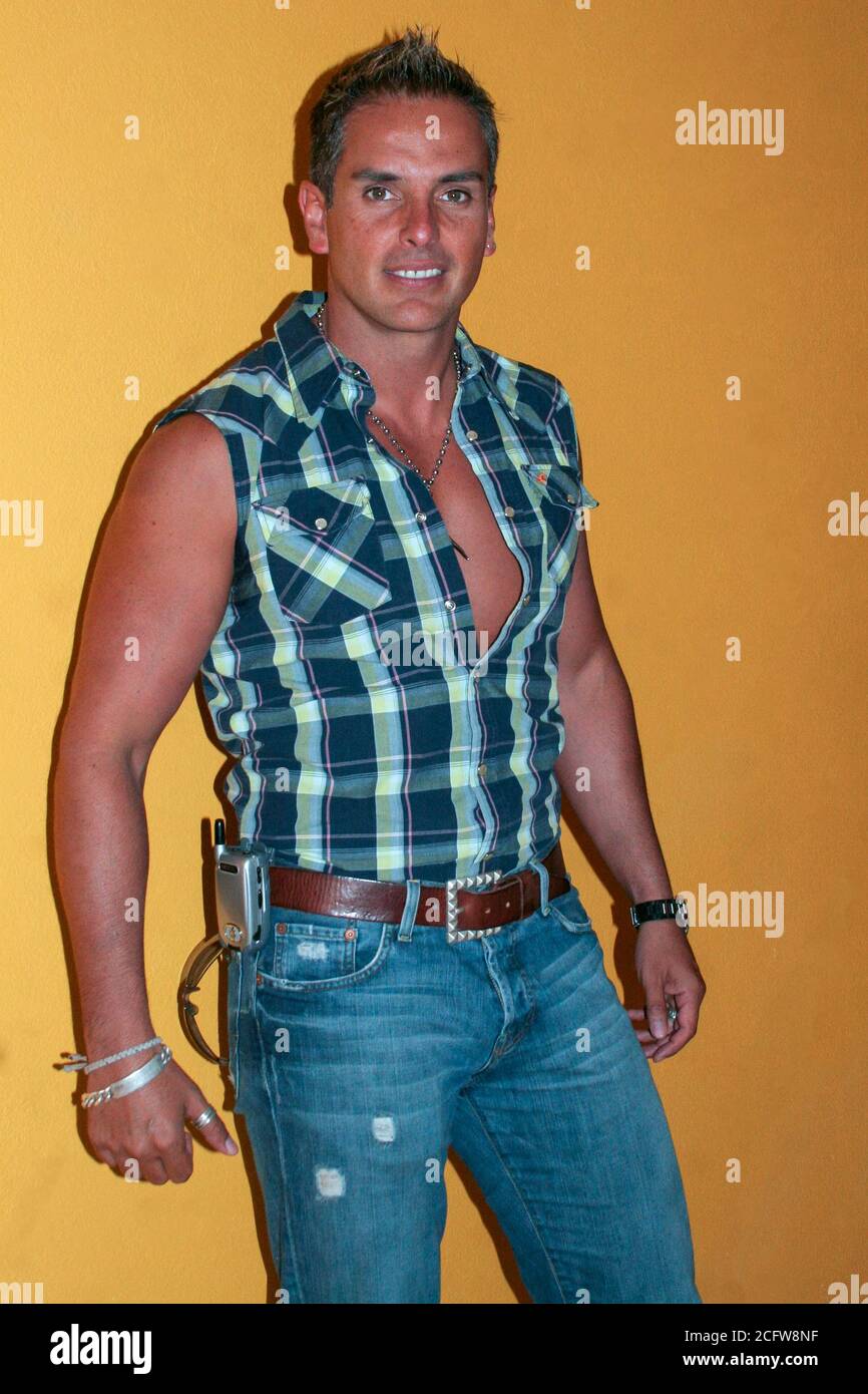 Xavier ortiz hires stock photography and images Alamy