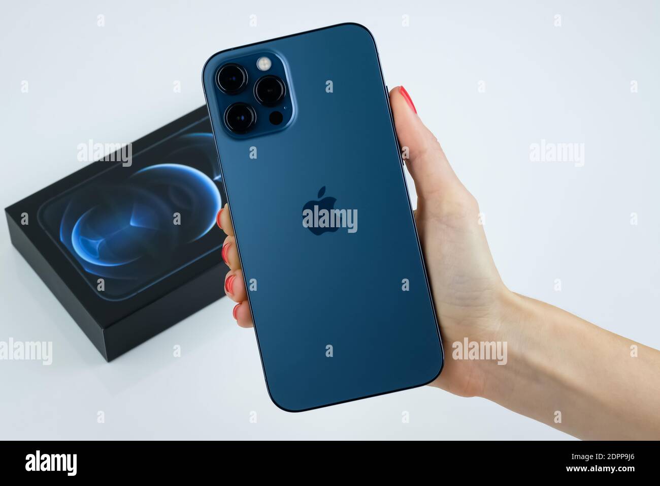 iPhone 12 Pro Max Pacific Blue Stock Photo Alamy