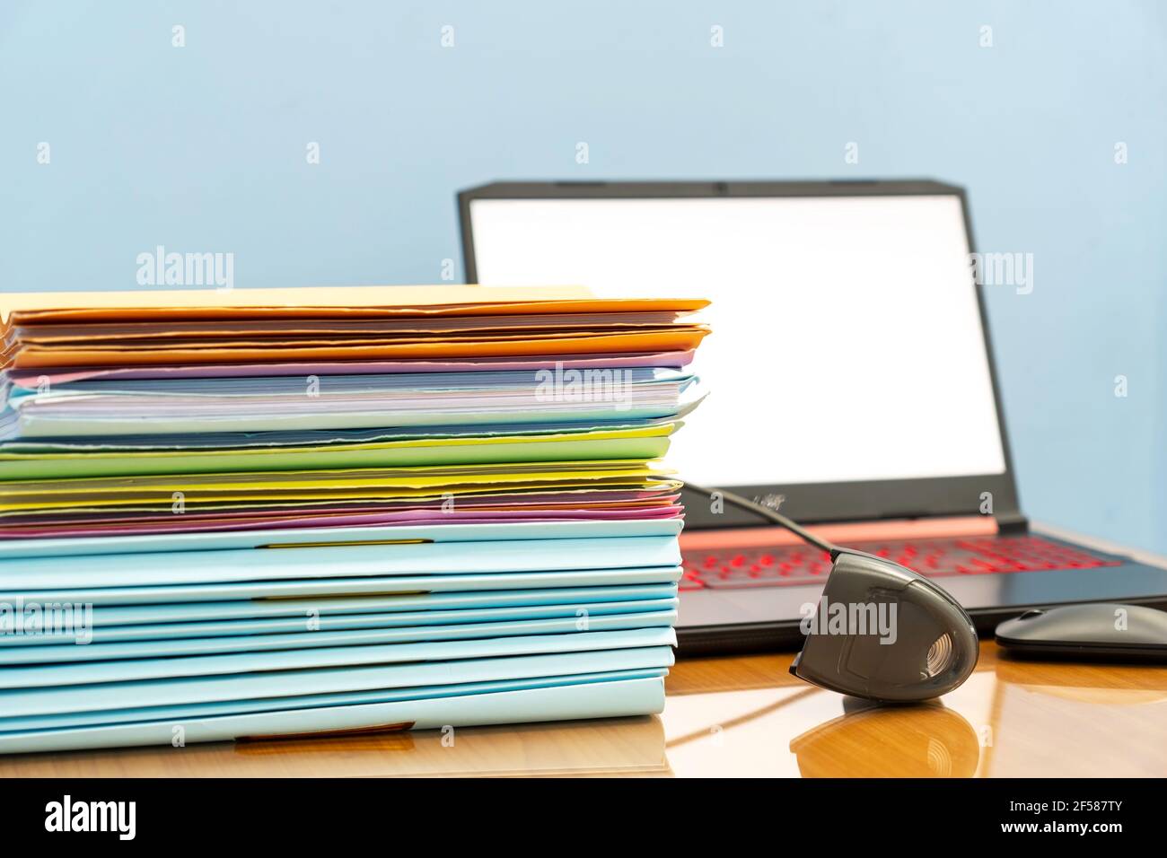 Using scanner machine for convert document to digital data storing into