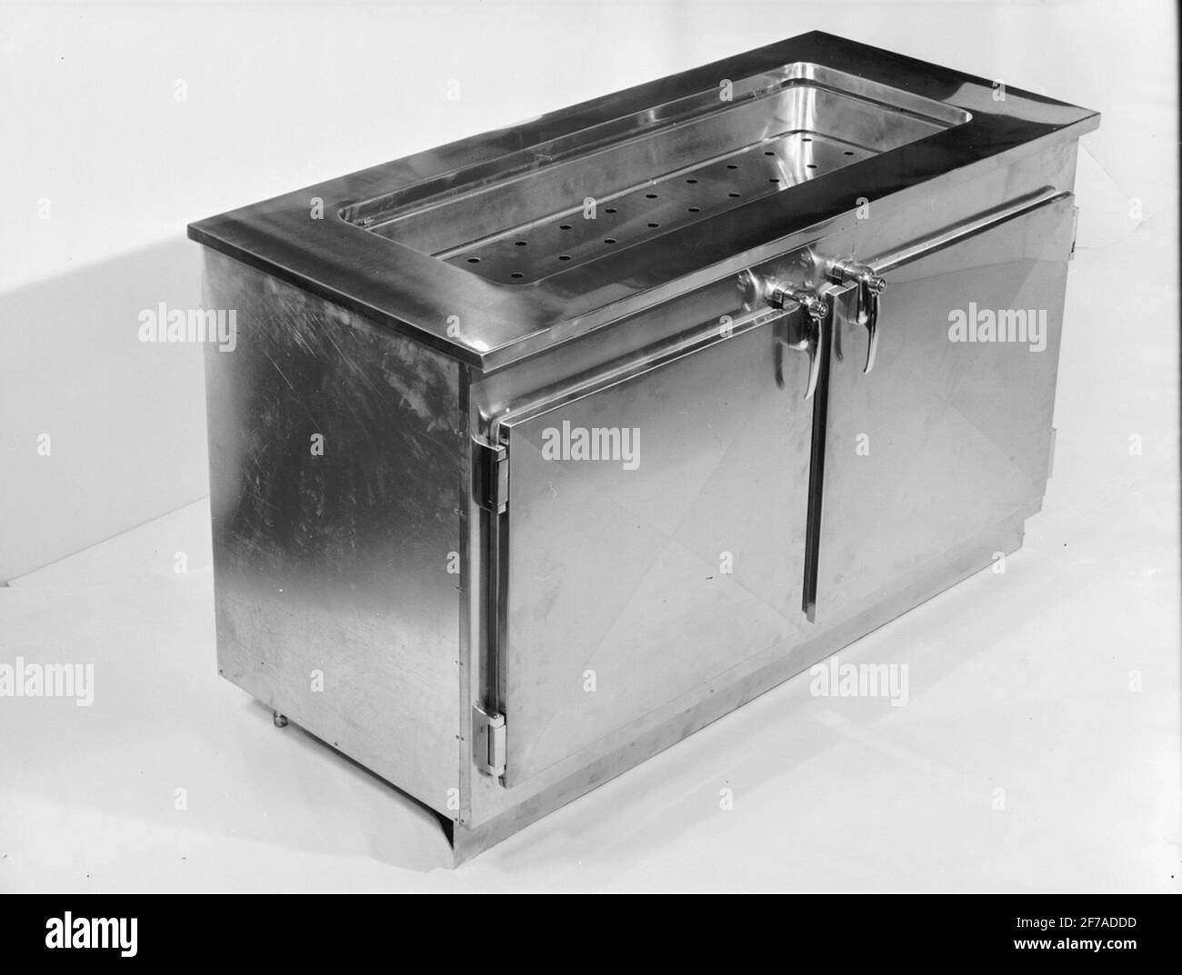 Cooling bench. >> Stock Photo Alamy