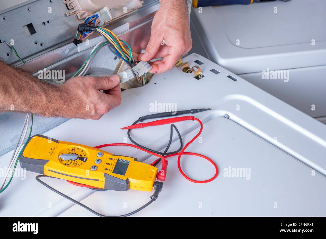 Connecting and electrical circuit on a washing machine, troubleshooting