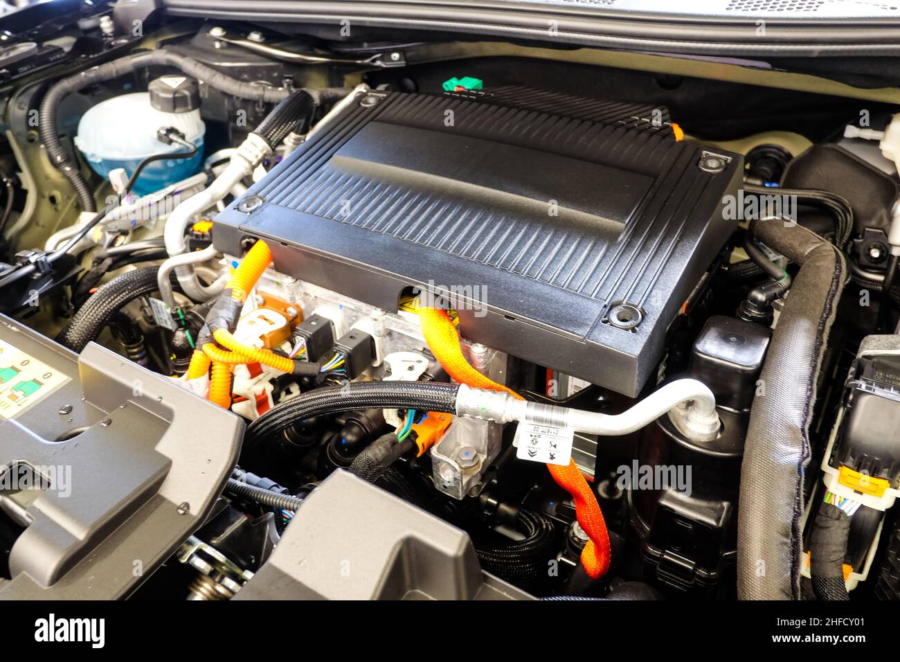 engine compartment citroen e c4 Stock Photo Alamy