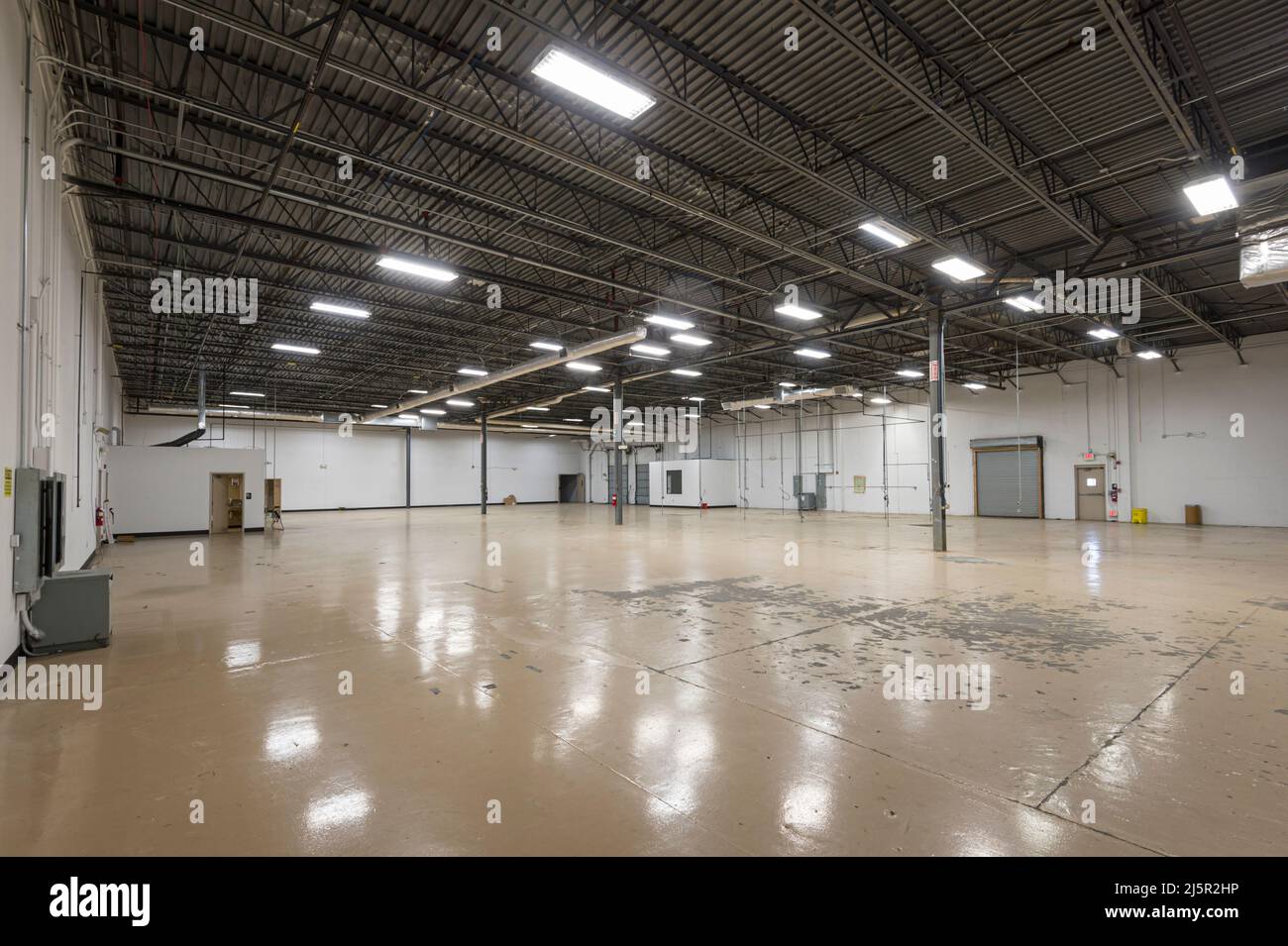 Large empty warehouse Stock Photo Alamy