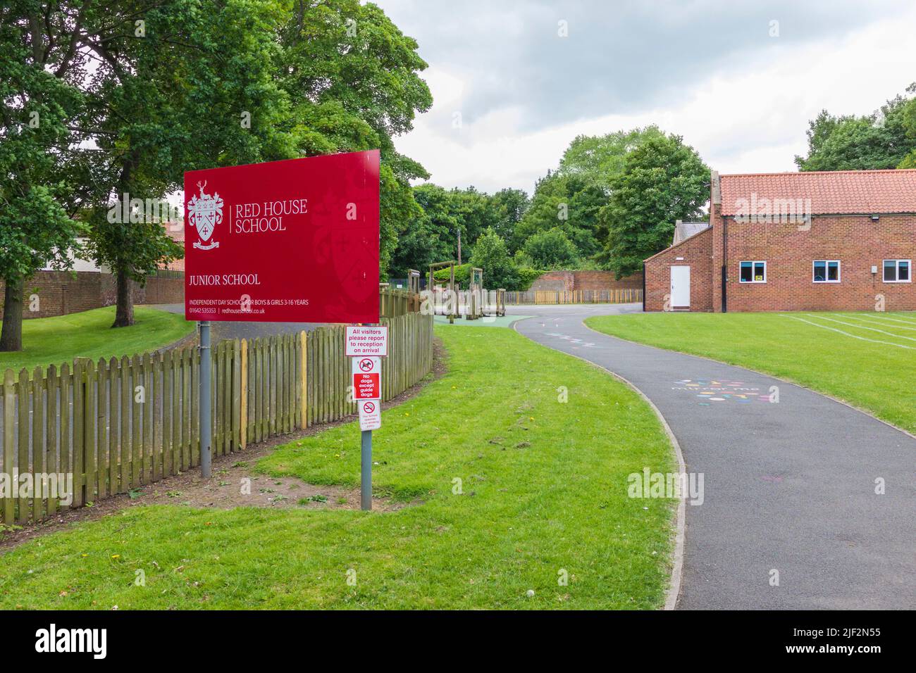 Red House School Stock Photo Alamy