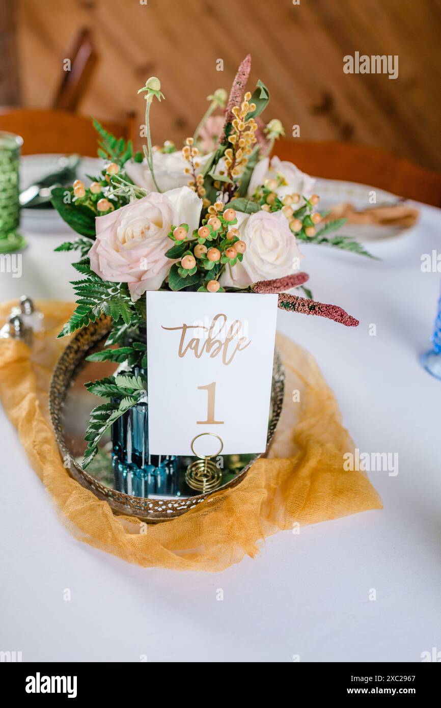 Fall table setting for wedding reception Stock Photo Alamy