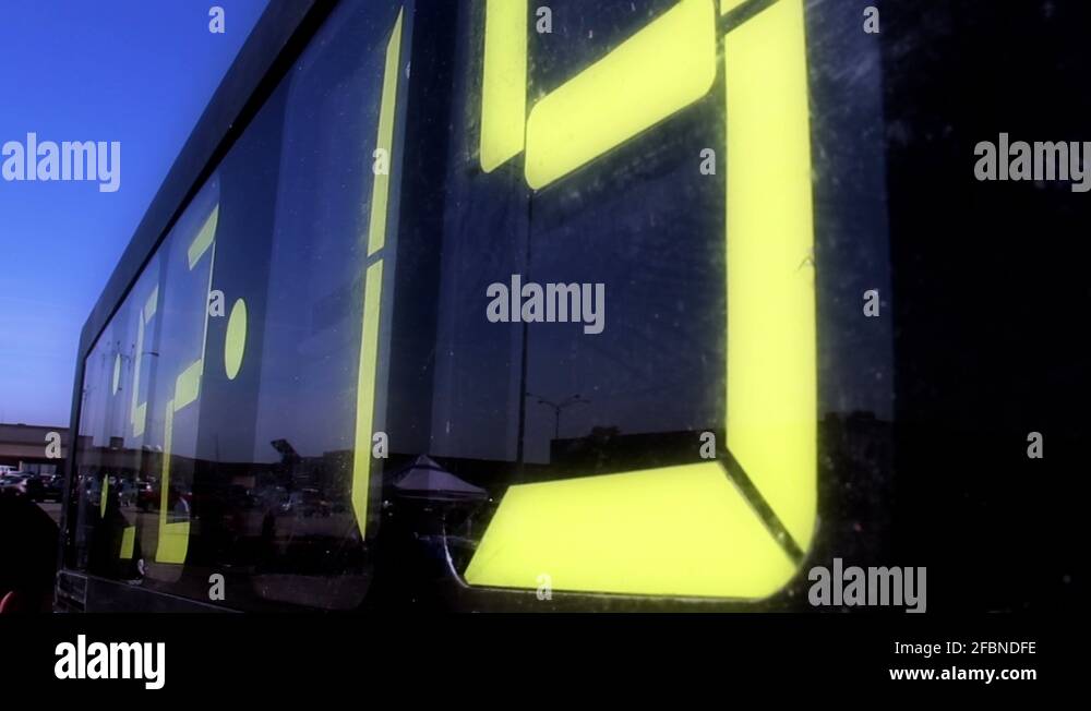 Race runners clock Stock Videos & Footage HD and 4K Video Clips Alamy