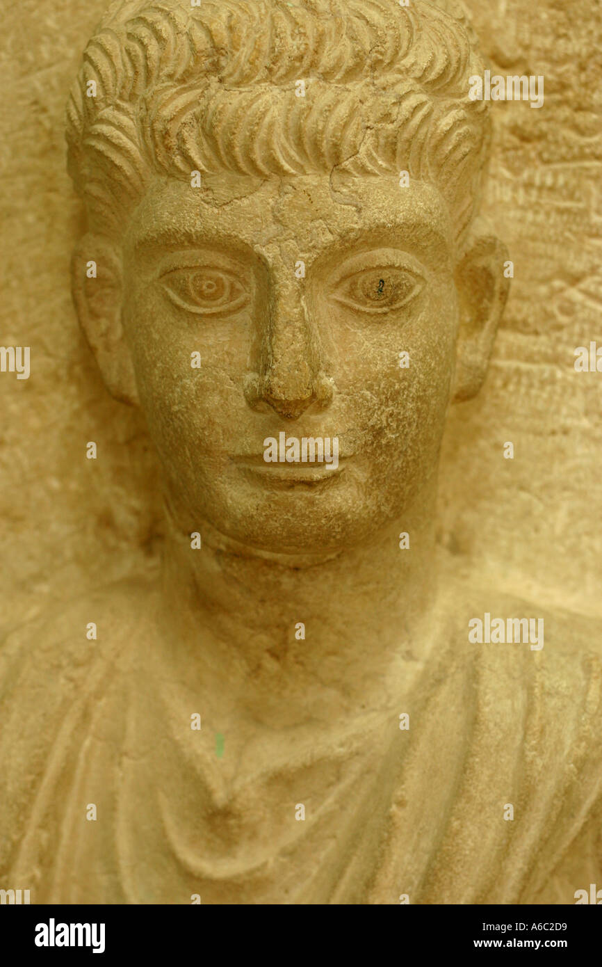 Incredible Places Amazing Photos Statue Of Queen Zenobia