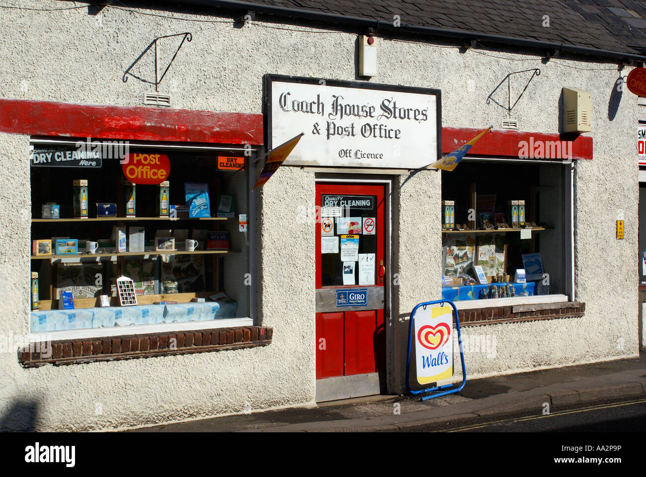 castleton post office Stock Photo Alamy