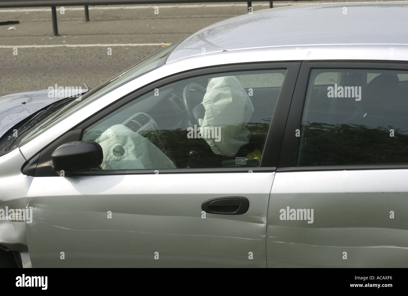 Deployed air bag hires stock photography and images Alamy