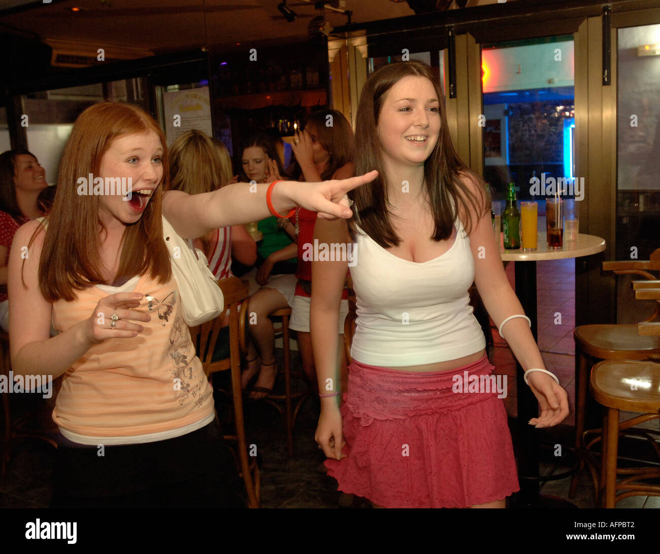 Drunk teenagers hires stock photography and images Alamy