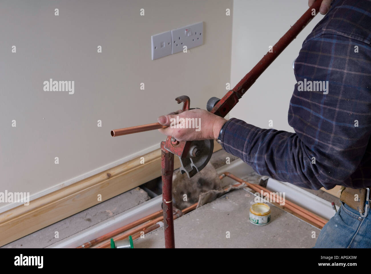 Bending copper pipe Stock Photo Alamy