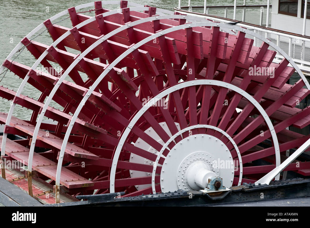 Boat paddlewheel propeller hires stock photography and images Alamy