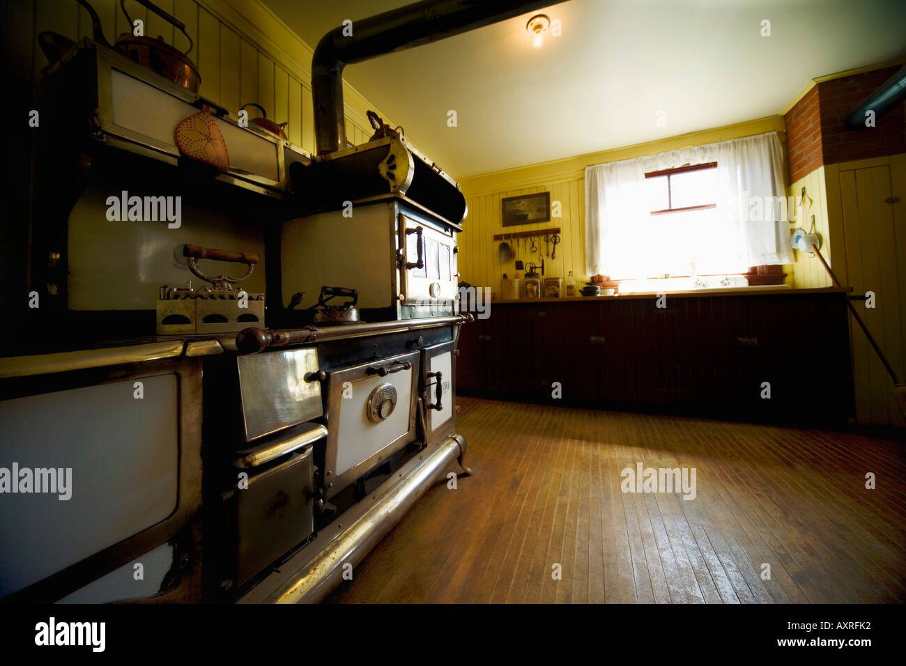 Old fashioned kitchen Stock Photo Alamy