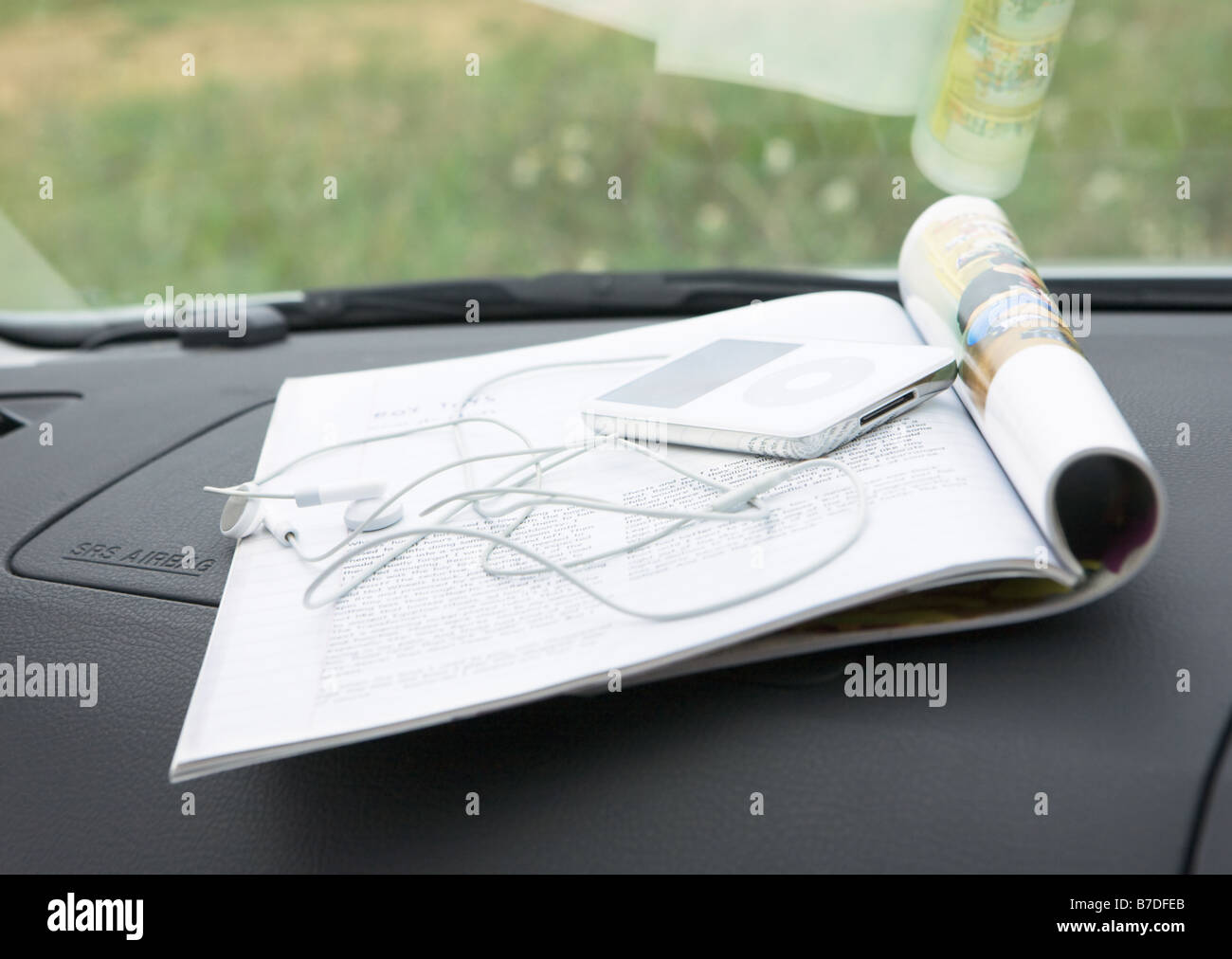 Open music book hi-res stock photography and images - Alamy