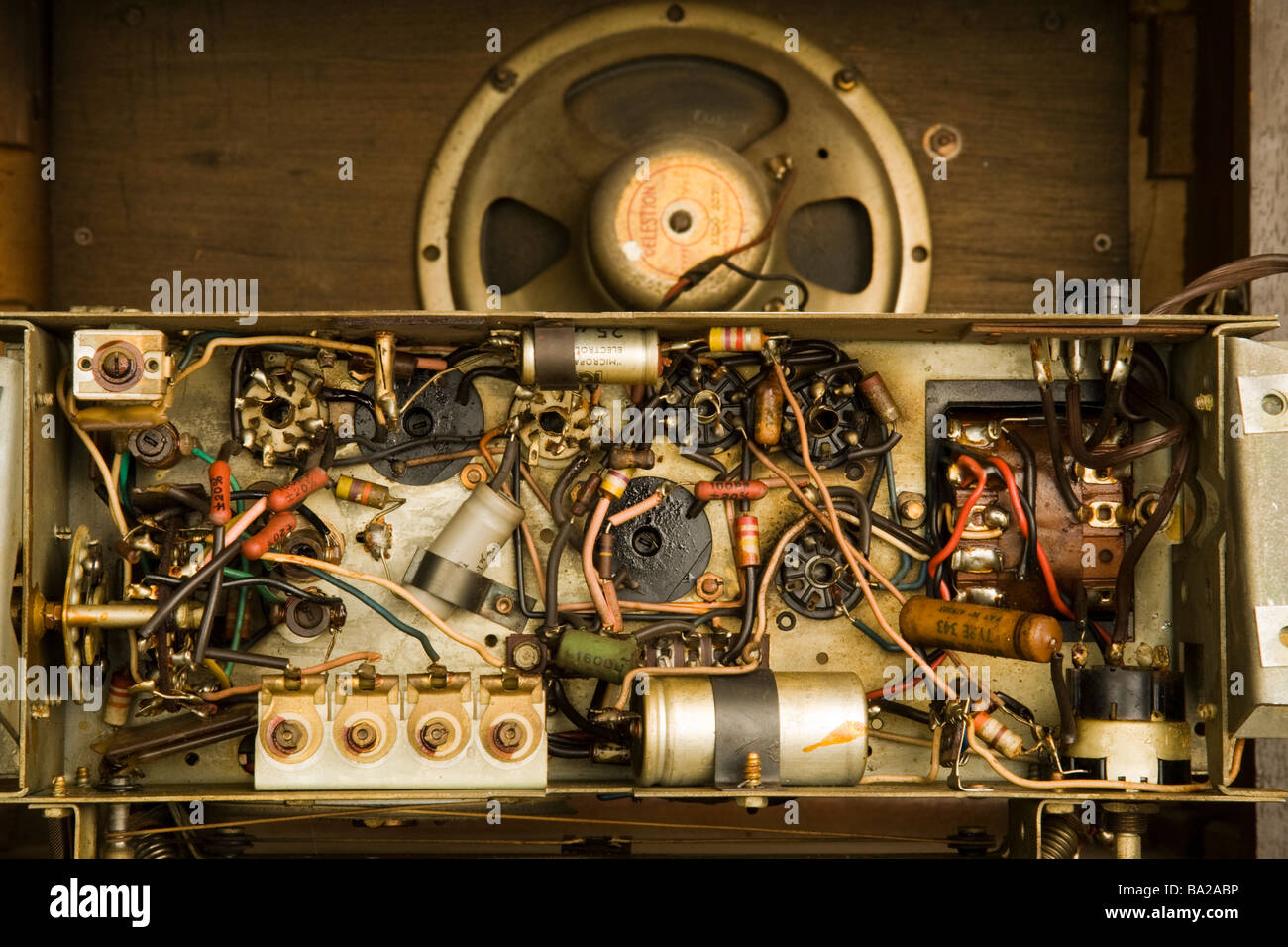 Bombe Koaleszenz mikroskopisch chassis radio zu viel Ehe Zylinder