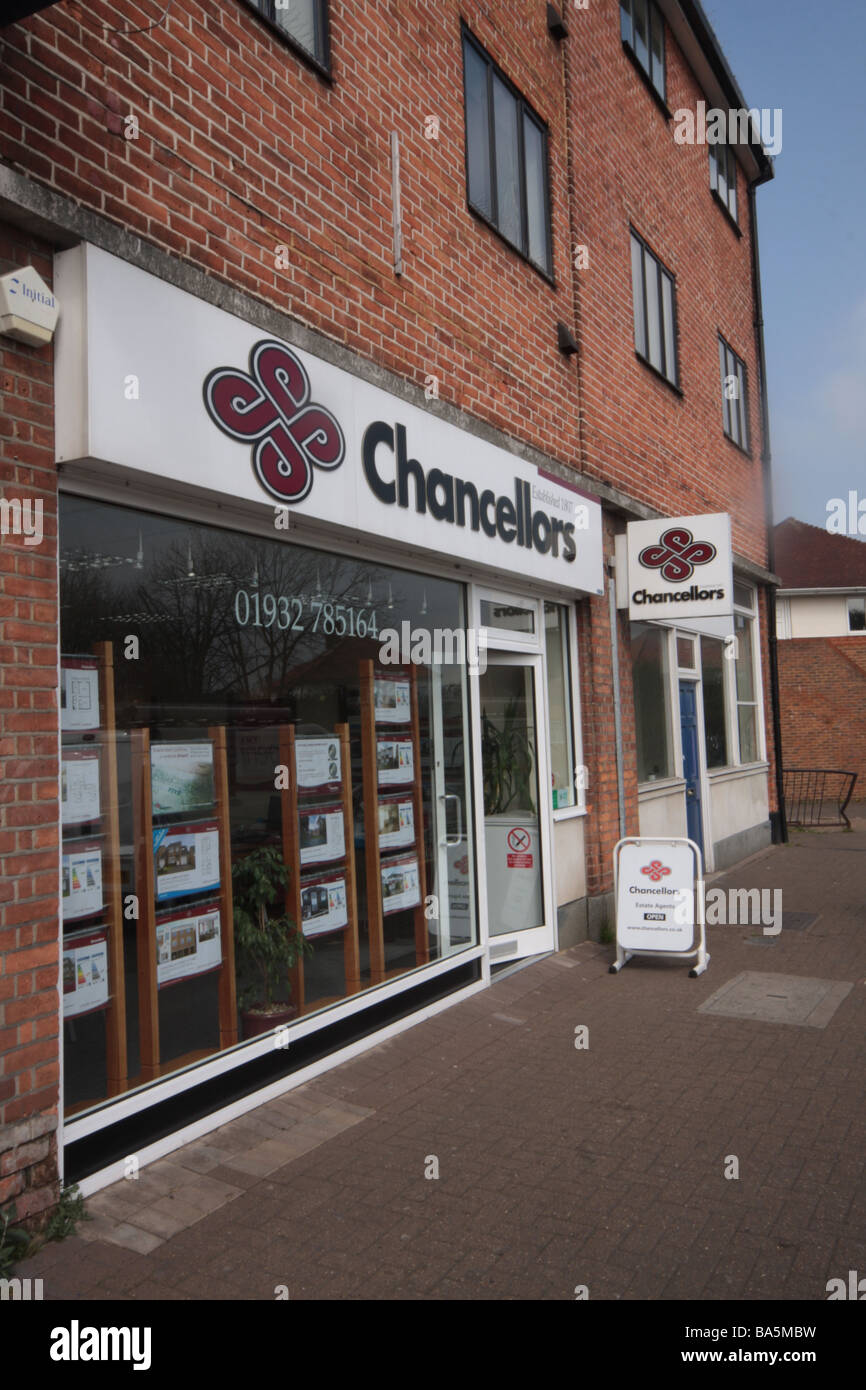 Chancellors estate agents hires stock photography and images Alamy