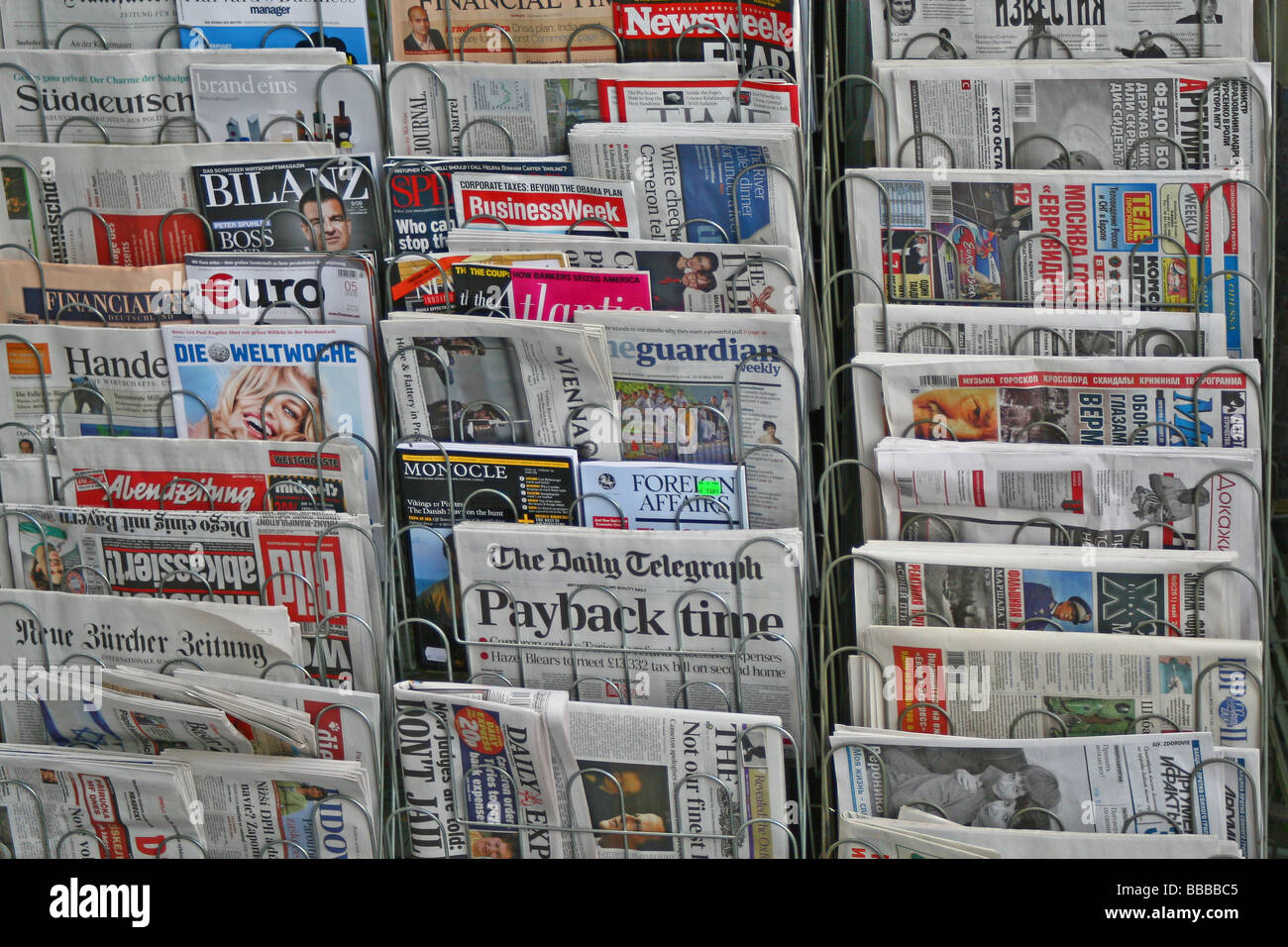 Newspaper stand Stock Photo Alamy