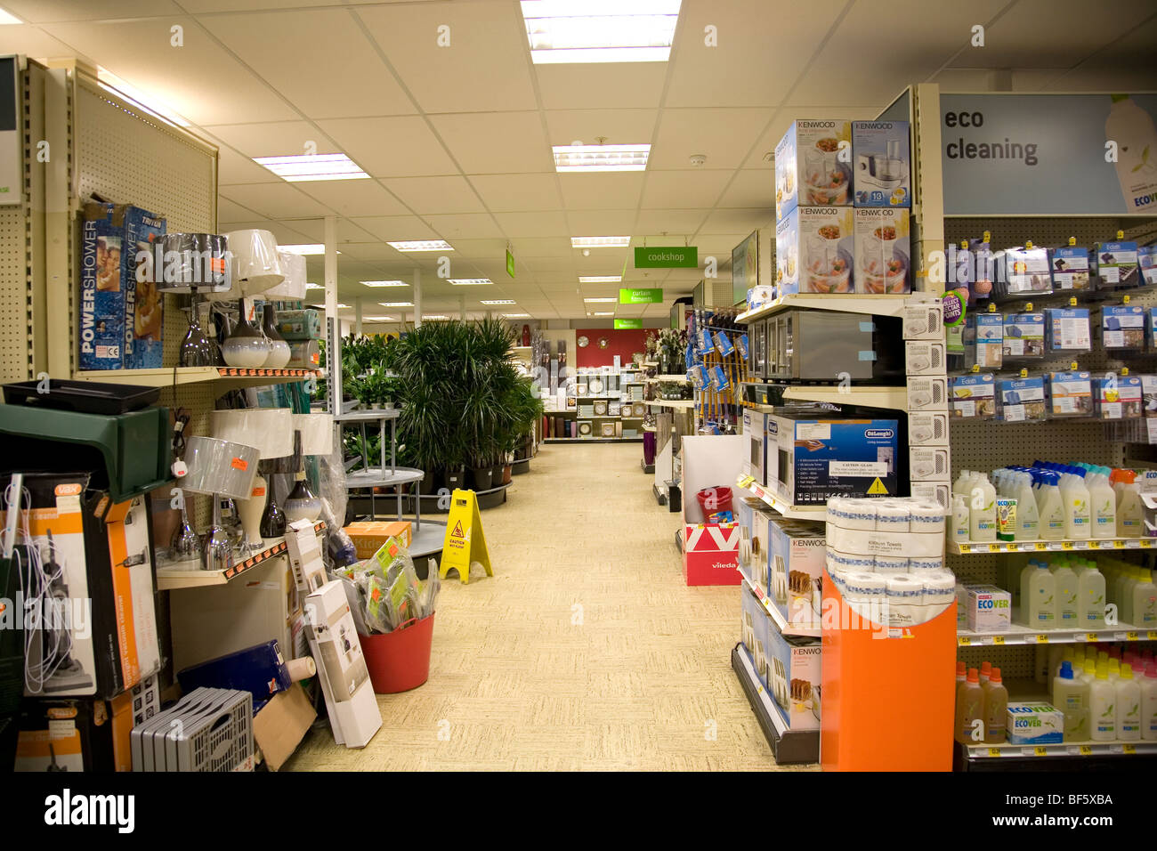 Hardware store uk inside hires stock photography and images Alamy