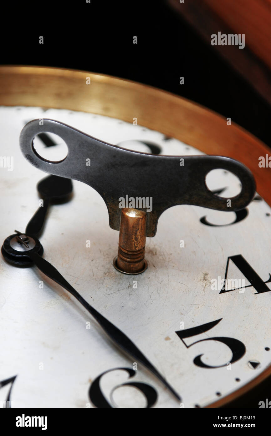 Pendulum clock hires stock photography and images Alamy