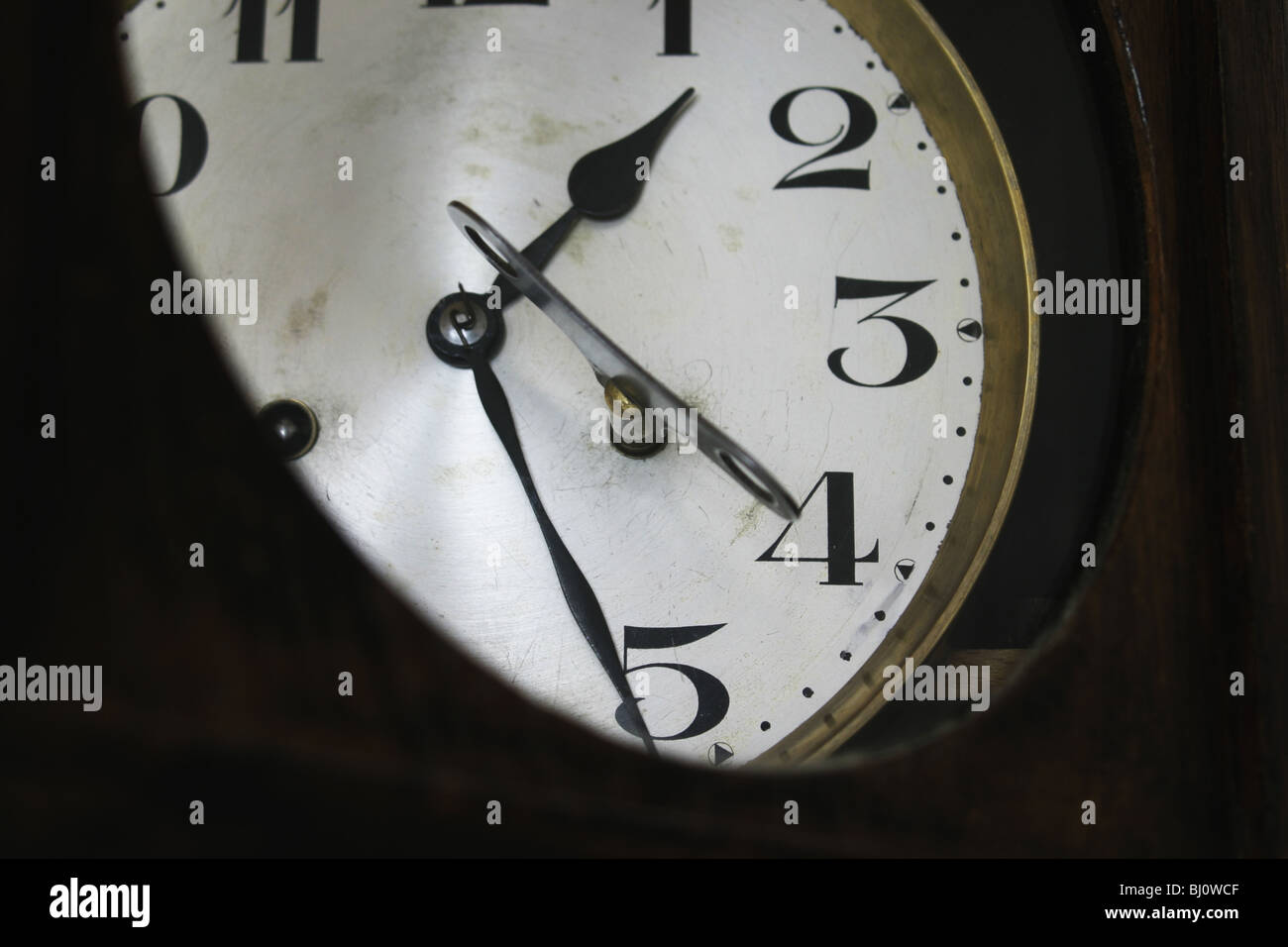 Pendulum clock hires stock photography and images Alamy